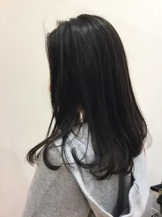 セミロング 庄嶋 彩香のヘアスタイル