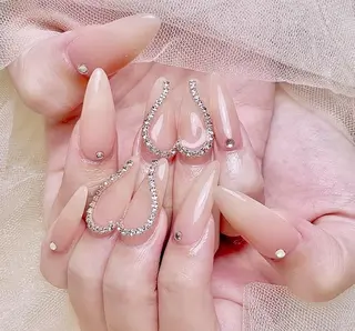 ネイル Queenie 🦋のネイルデザイン