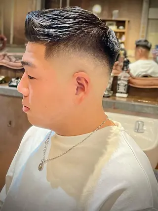 ショート 上岡 祐のヘアスタイル