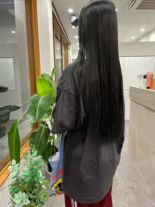 ロング 金井 美悠のヘアスタイル