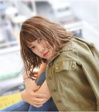 ミディアム 伊藤 光成のヘアスタイル