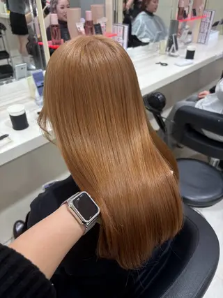 セミロング カラー ヘアアレンジ くれは/池袋/ デザイン/髪質改善のヘアスタイル