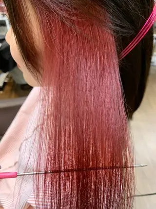 ロング カラー 小笠原 菜緒のヘアスタイル