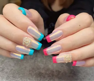 ネイル R inのネイルデザイン