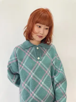 ミディアム カラー MIU/ルーツカラー 顔まわりレイヤーのヘアスタイル