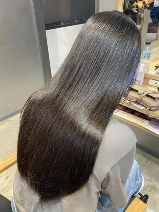 ロング 【お悩み解決のプロ】 ハヤシタクミのヘアスタイル