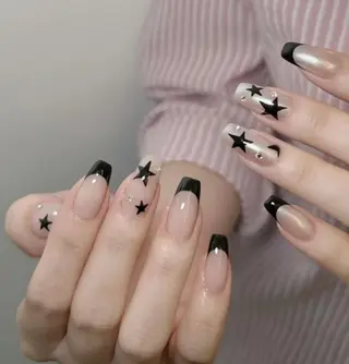 ネイル Queens PUPUのネイルデザイン