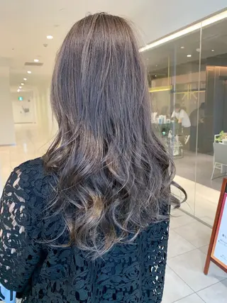 ミディアム カット講師 久保匠のヘアスタイル