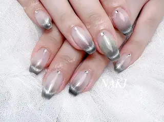 ネイル 🦋 Queenieのネイルデザイン