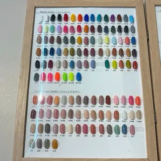 ネイル yui TRIOSのネイルデザイン