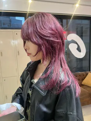 セミロング 💥ウルフカット デザインあんな💥のヘアスタイル
