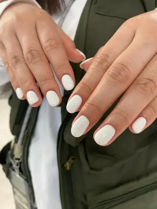 ネイル Shiori･:* 💫のネイルデザイン