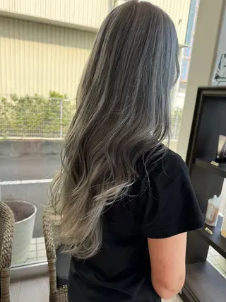 ロング 松永 果菜のヘアスタイル