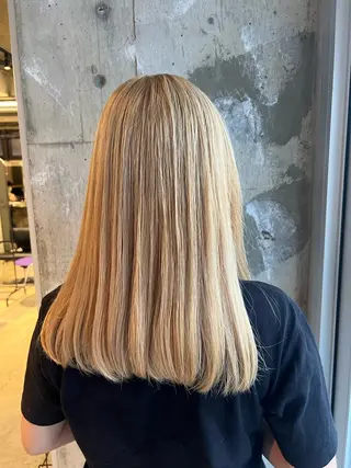 ロング piilo／ 岩花梨乃のヘアスタイル