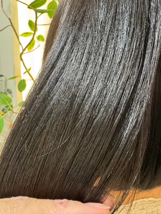 カラー 平田 愛奈のヘアスタイル