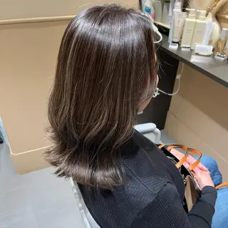 セミロング カラー 🫧tomoka 透明感カラー🫧のヘアスタイル
