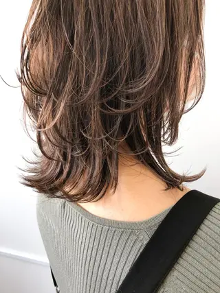 ミディアム fit stand /HIIRAGIのヘアスタイル