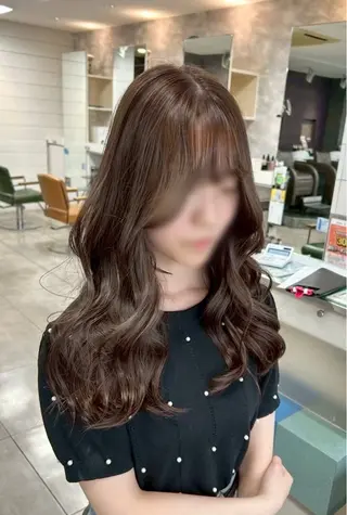 カラー ハイトーンカラー✨ 慶田玲和のヘアスタイル