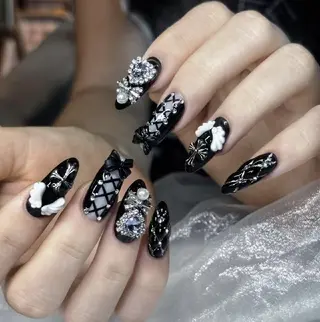 ネイル Pure&Rich Nailのネイルデザイン