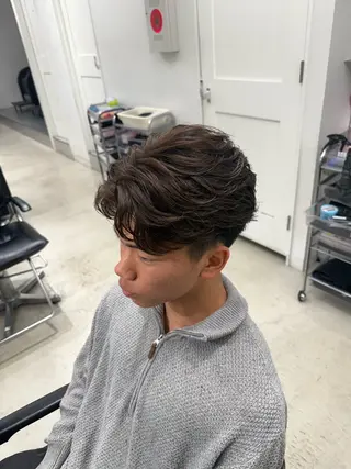 パーマ メンズ 深谷 侑亮のヘアスタイル