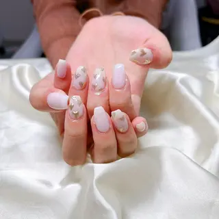 ネイル マツエク・マツパ アイブロウ Nail&eye Belire 新宿のネイルデザイン