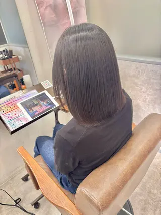 ミディアム 久保田康雅 辻堂 髪質改善×縮毛矯正のヘアスタイル