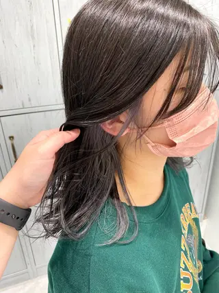 ミディアム カラー 中川 茜里のヘアスタイル