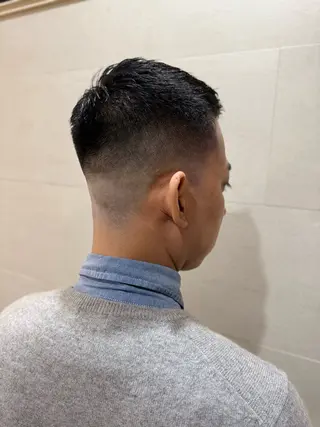 ショート メンズ Graceful BarBer platinum所属・無料メンズカット💈 遠山泰輝のヘアスタイル