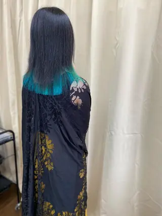 カラー masa ディレクターのヘアスタイル