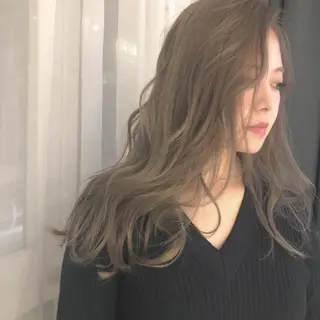 ロング カラー ORIKA 美容室のヘアスタイル