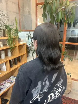 セミロング カラー 顔周りレイヤー/ ふわあいりのヘアスタイル