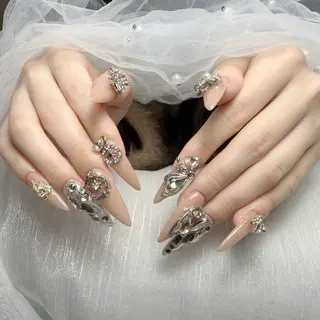 ネイル Lyna 池袋のネイルデザイン