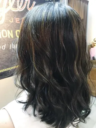 セミロング カラー パーマ 代表 中島貴志のヘアスタイル