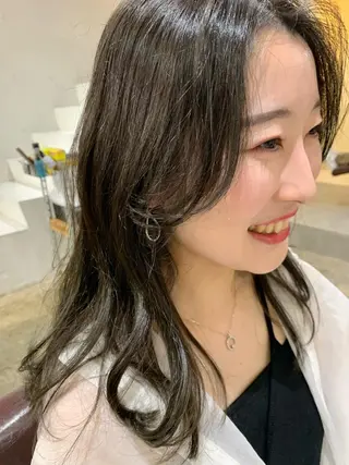 ミディアム Shibata Mizukiのヘアスタイル