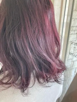 カラー 井上 歩美のヘアスタイル