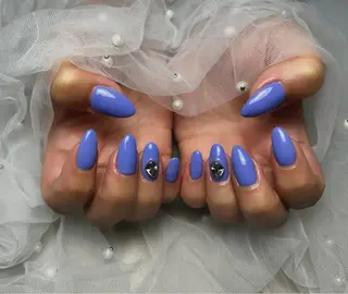 ネイル 佐藤 友里絵のネイルデザイン