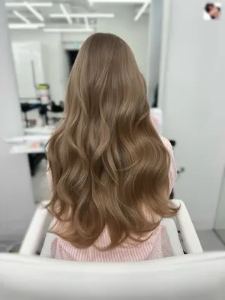 ロング カラー 顔まわりの神様✨ 透明感カラー藤嶋秀幸のヘアスタイル