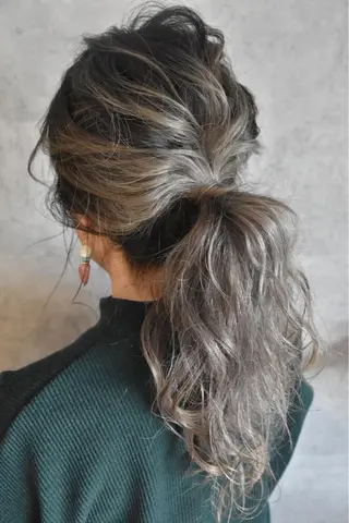 ロング カラー ヘアアレンジ hair salon Glanzのヘアスタイル