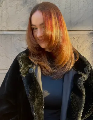 ロング カラー ヘアアレンジ 渡邉 舞のヘアスタイル