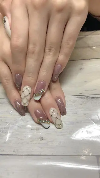 ネイル ✨アン ミユ✨のネイルデザイン