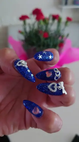 ネイル Fleur 【フルール】のネイルデザイン