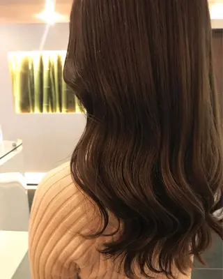 ロング カラー ヘアアレンジ チーフデザイナー 若林 麻衣のヘアスタイル