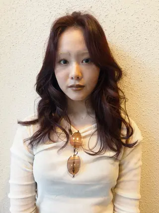 セミロング カラー 角田 桃香のヘアスタイル