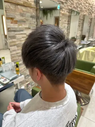 カラー メンズ 若林 美由希のヘアスタイル