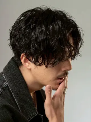 メンズ 根岸 愛奈の眉毛・アイブロウイメージ