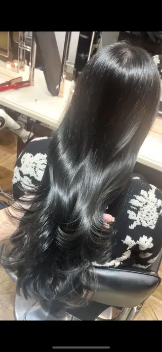 ロング カラー ご新規様限定 透明感カラーKANAのヘアスタイル