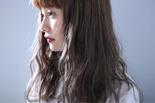 ロング カラー ooitヨシダ ミナミのヘアスタイル