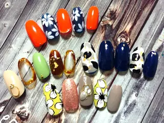 ネイル Li'leaNail AINAのネイルデザイン