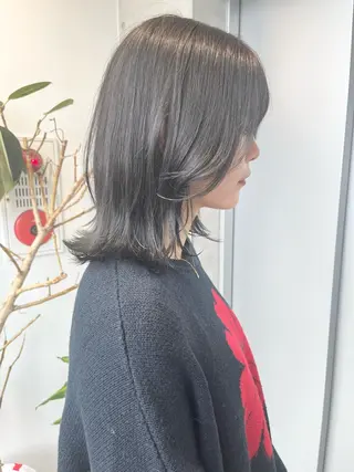 ミディアム カラー パーマ ヘアアレンジ 透明感/オリーブ/ グレージュ/YUKAのヘアスタイル