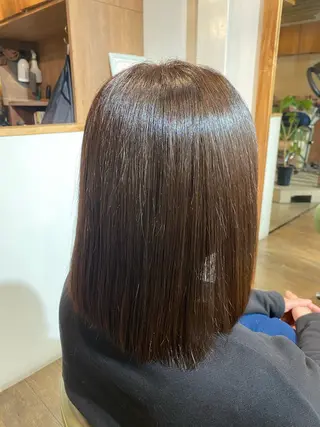 ミディアム 白上 愛佳のヘアスタイル